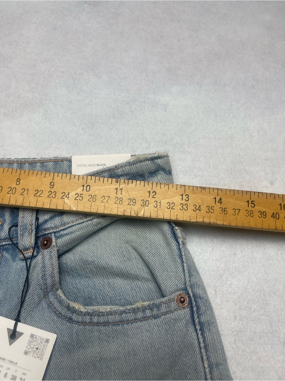 Zara Light Wash Wide-Leg Jeans - Picture 9 of 14
